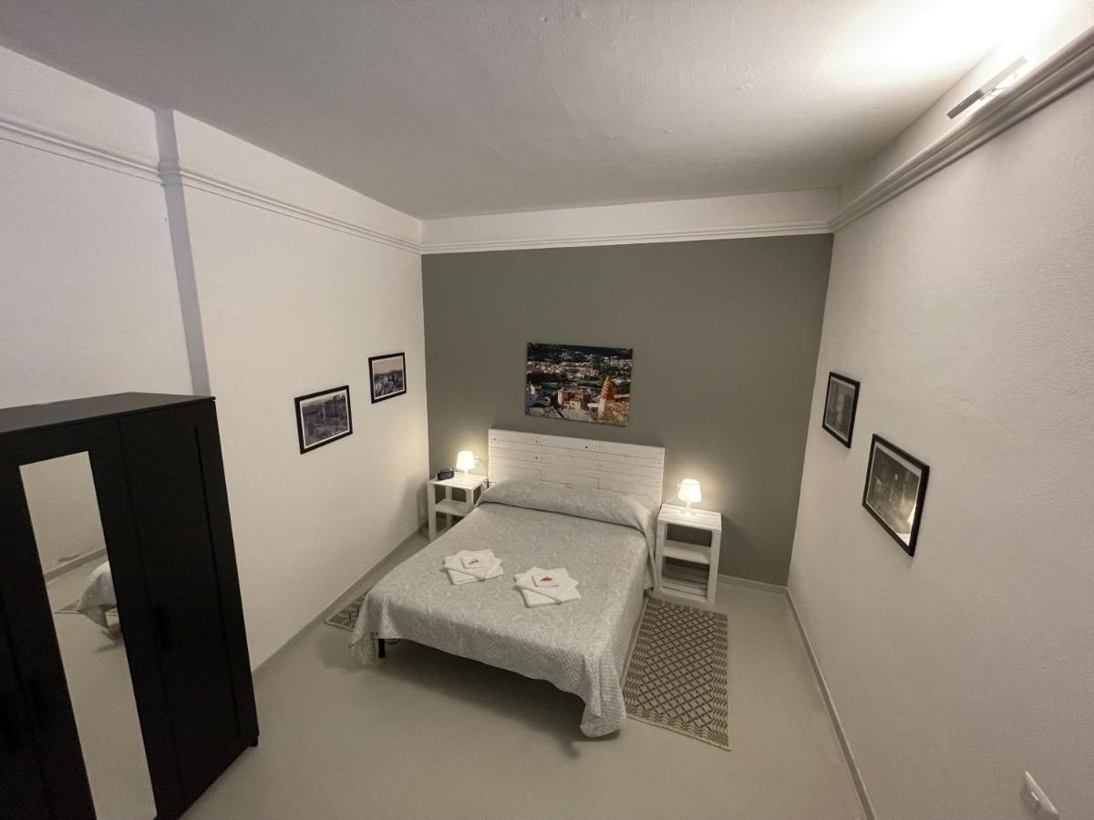 #Garibaldi 05 - Old Town Appartement Olbia Buitenkant foto